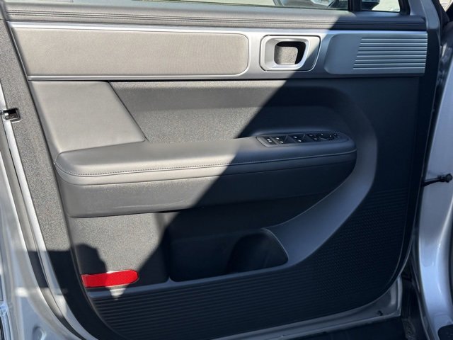 Used 2025 Hyundai Santa Fe SEL image 12