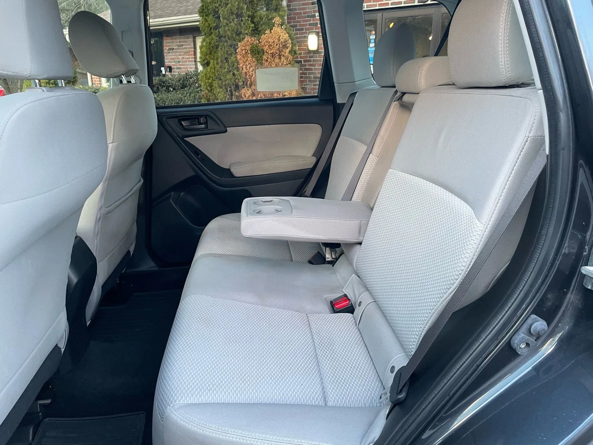 Used 2015 Subaru Forester 2.5i Premium w/ All-Weather Package image 41