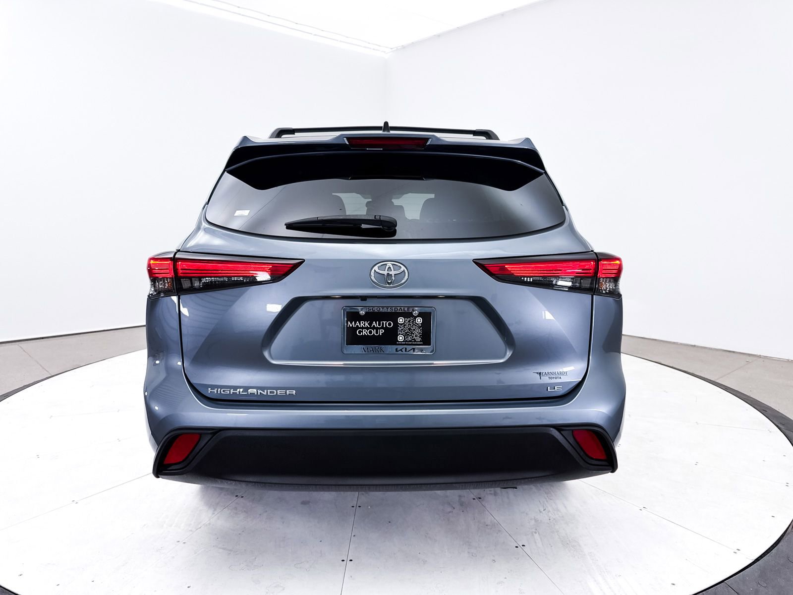 Used 2023 Toyota Highlander LE image 17