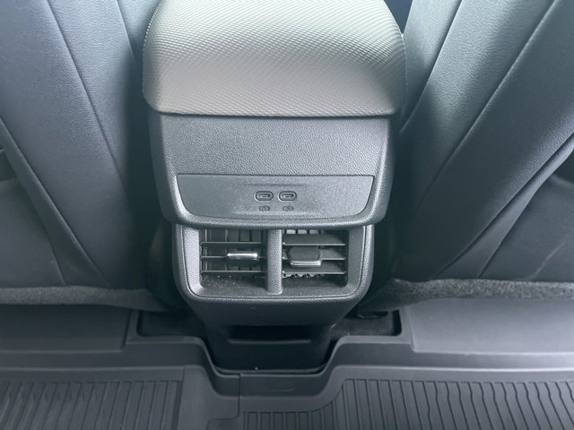 Used 2026 Chevrolet Equinox LT w/ Convenience Package II image 49