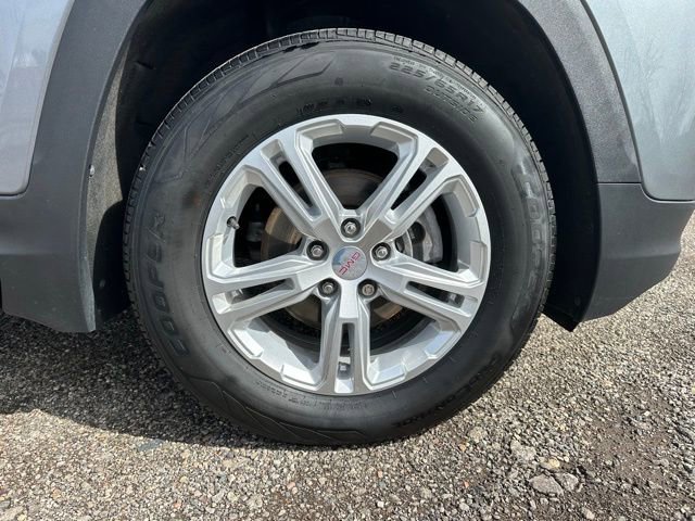 Used 2020 GMC Terrain SLE w/ Driver Convenience Package image 7