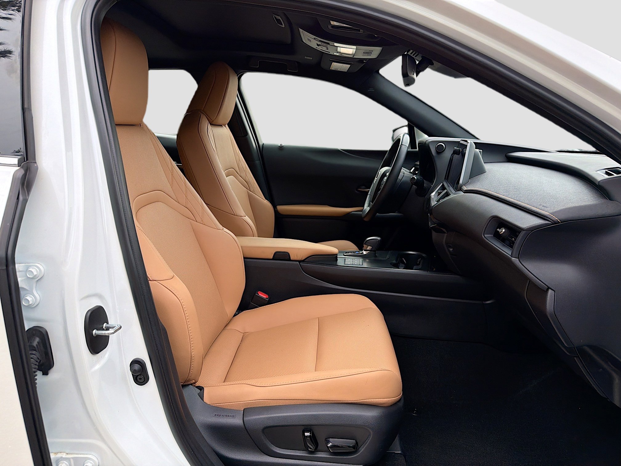 Used 2025 Lexus UX 300h FWD image 15