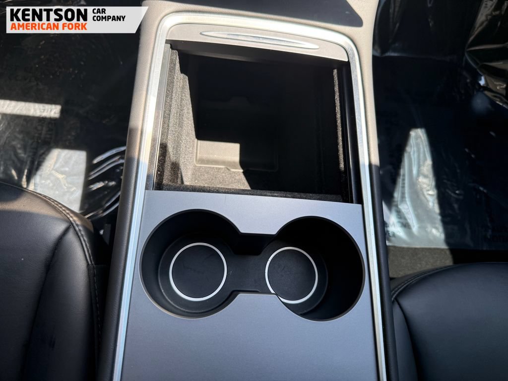 Used 2023 Tesla Model Y Long Range AWD/4WD image 18