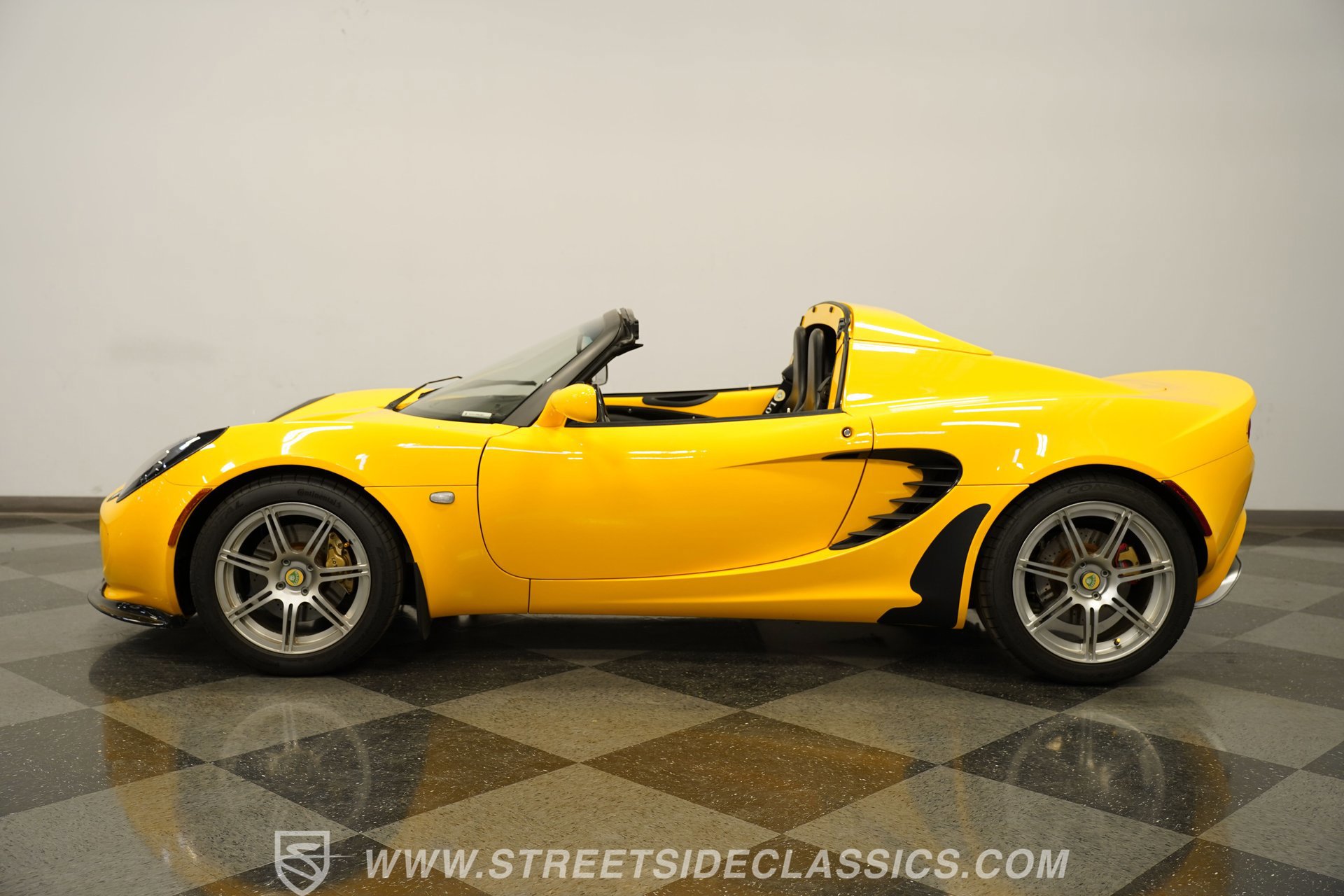 Used 2005 Lotus Elise image 2