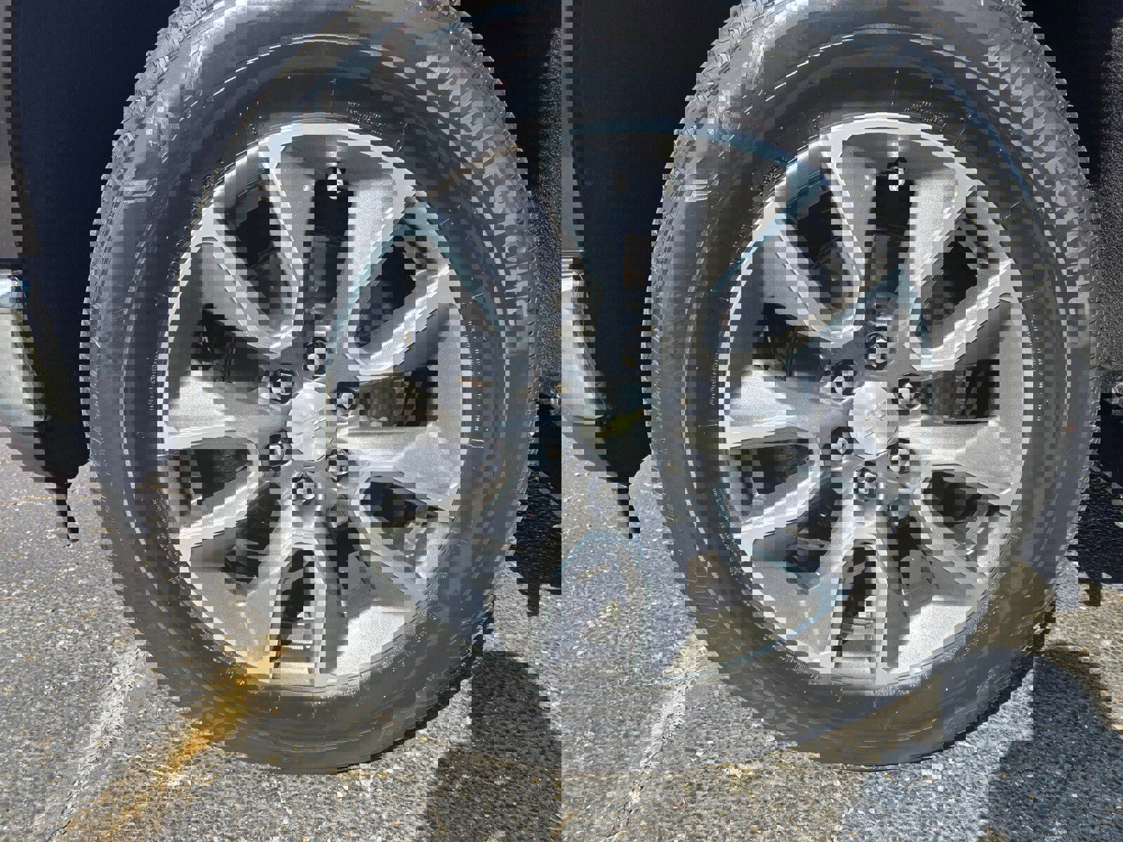 Used 2020 Chevrolet Silverado 1500 LT w/ All-Star Edition image 19