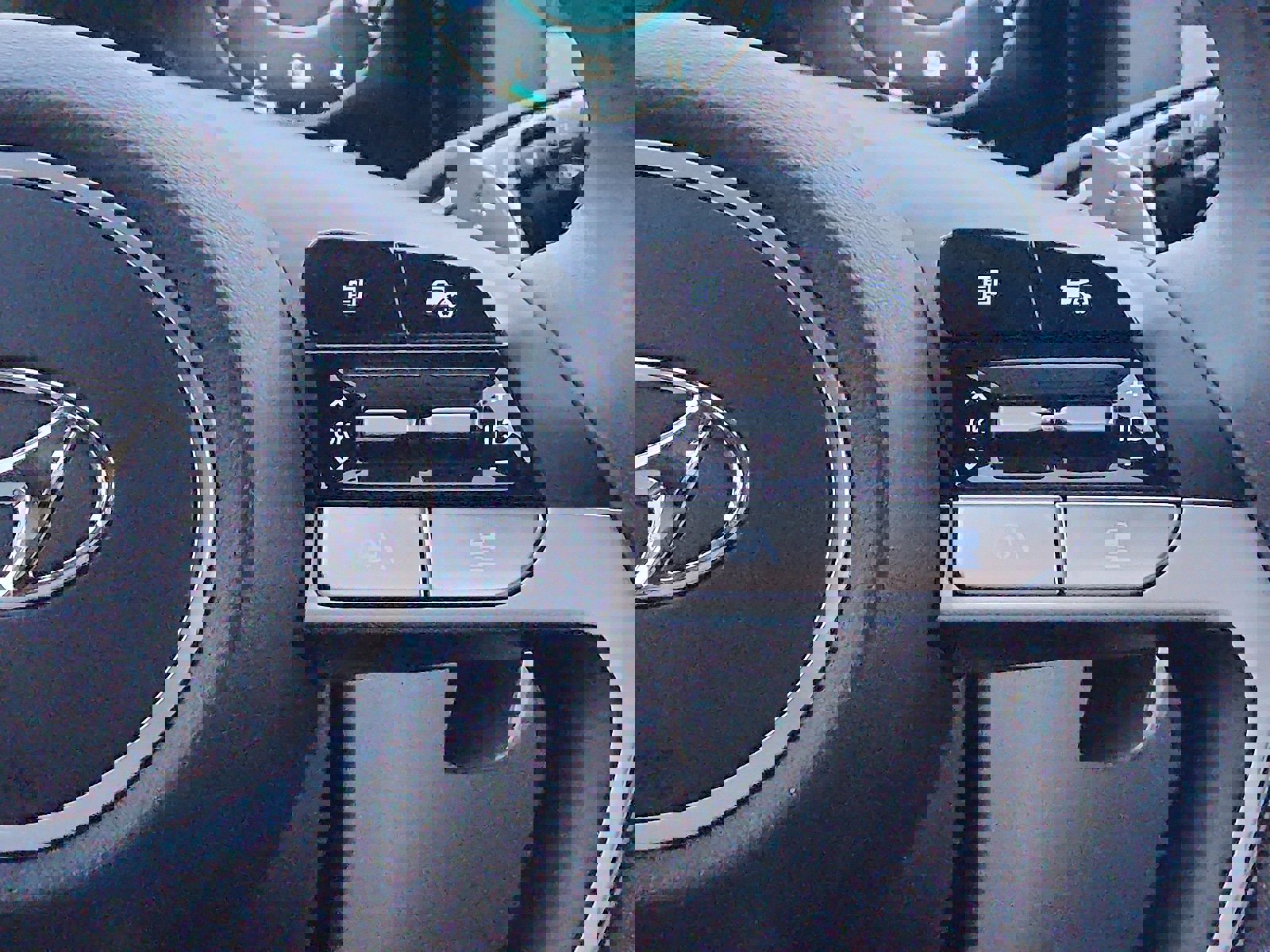 Used 2022 Hyundai Tucson Limited image 16