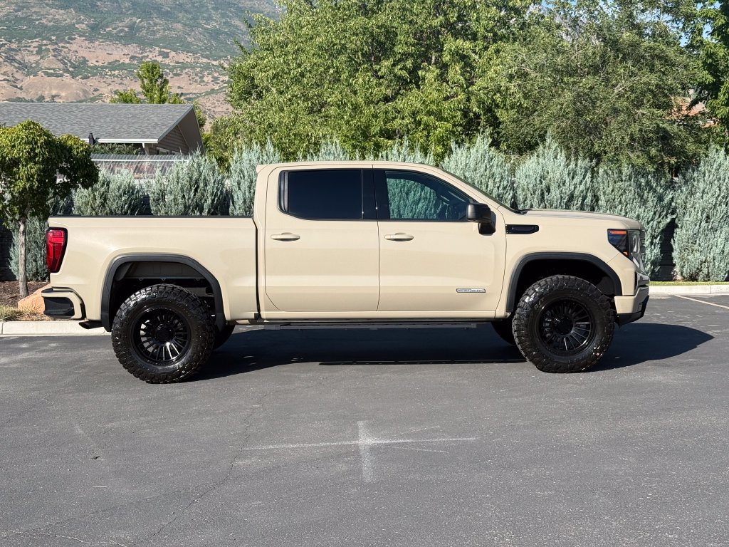 Used 2023 GMC Sierra 1500 Elevation AWD/4WD image 8