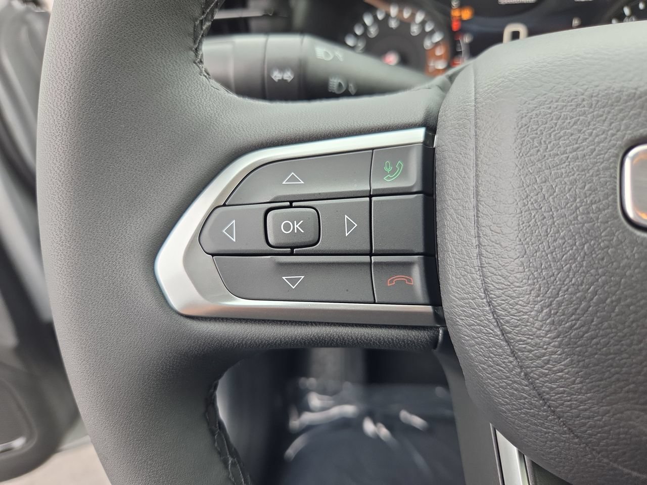 New 2026 Jeep Compass Latitude AWD/4WD image 30