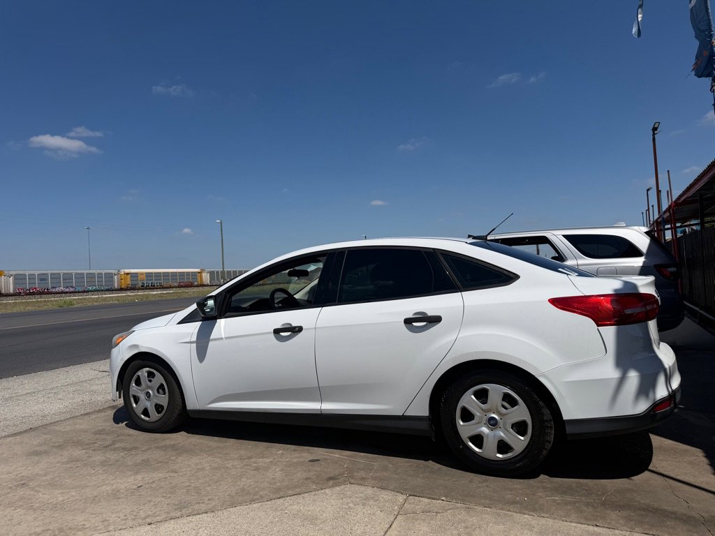 Used 2016 Ford Focus S image 36