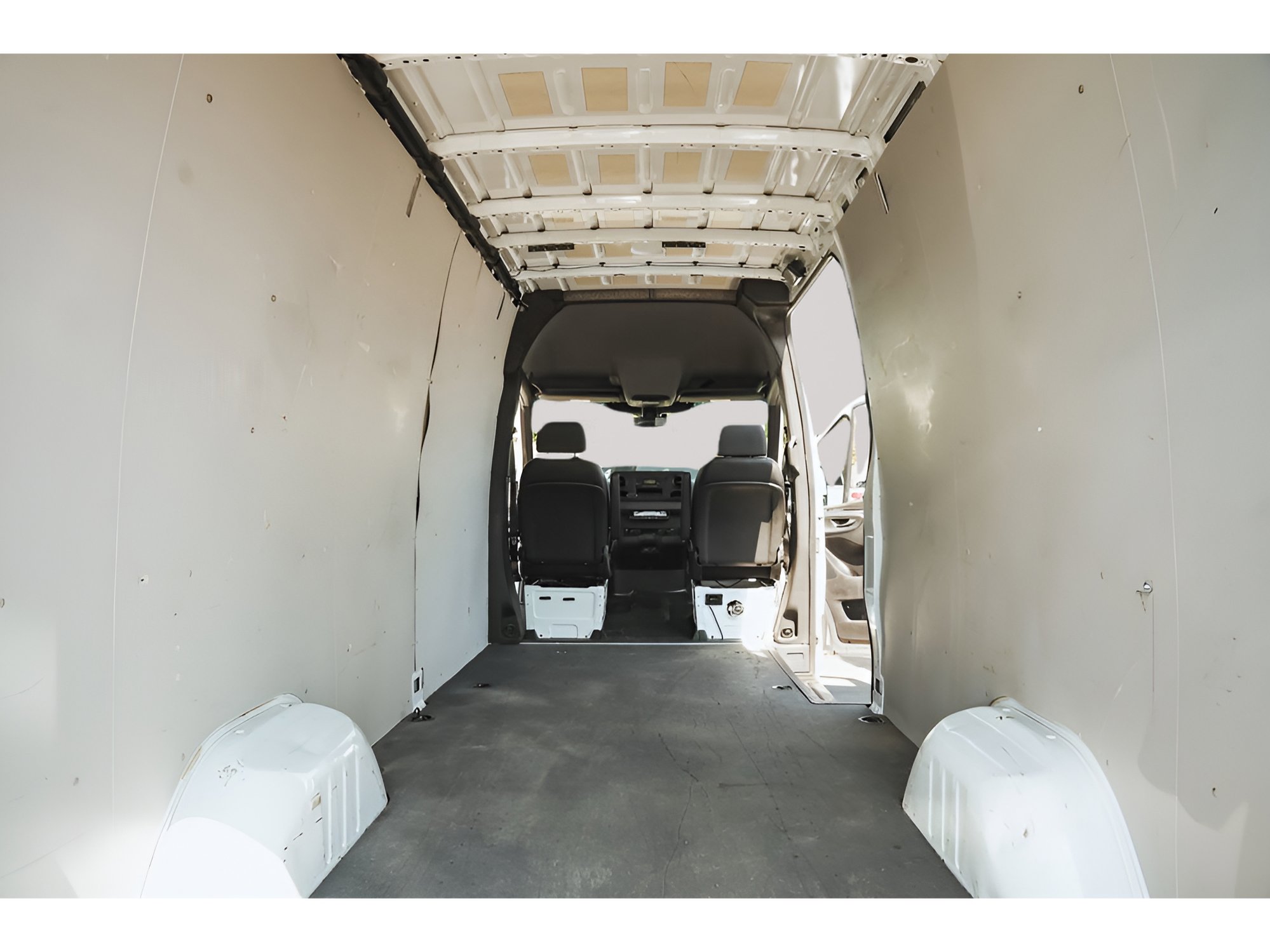 Used 2020 Mercedes-Benz Sprinter 2500 image 9