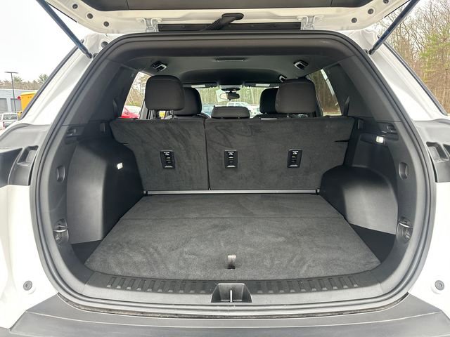 Used 2025 Chevrolet Equinox LT image 13