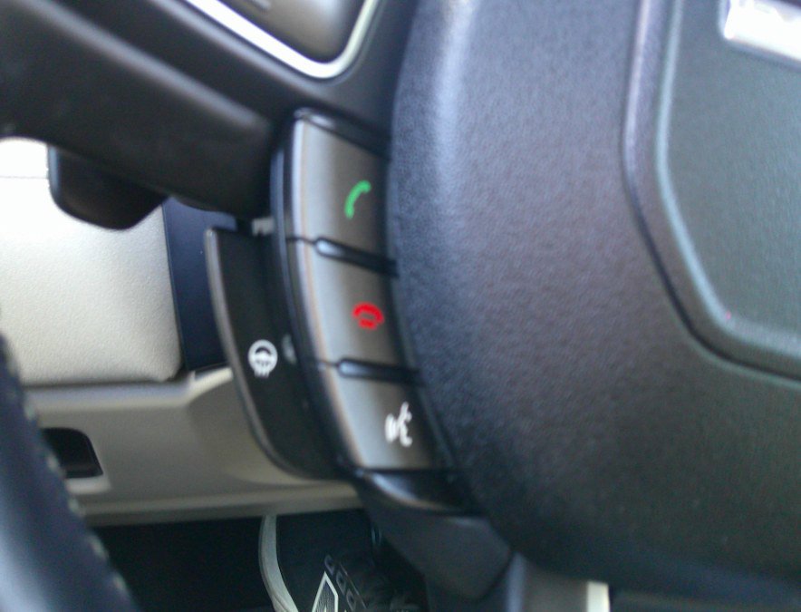 Used 2018 Land Rover Range Rover Evoque SE Premium image 74