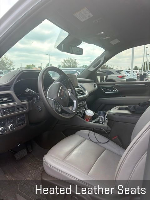 Used 2024 GMC Yukon XL SLT w/ SLT Luxury Package AWD/4WD image 9