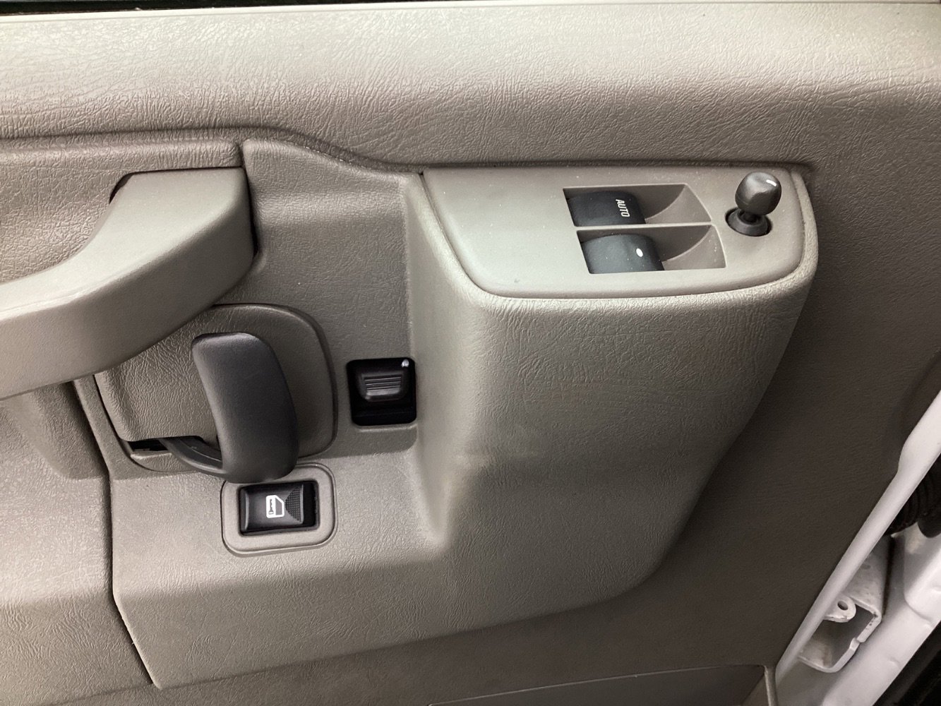 Used 2022 Chevrolet Express 2500 Extended w/ Driver Convenience Package image 37