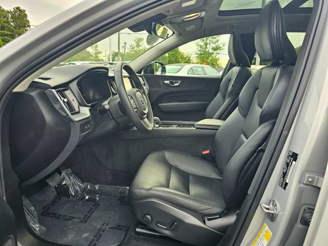 Used 2024 Volvo XC60 T8 Core AWD/4WD image 17