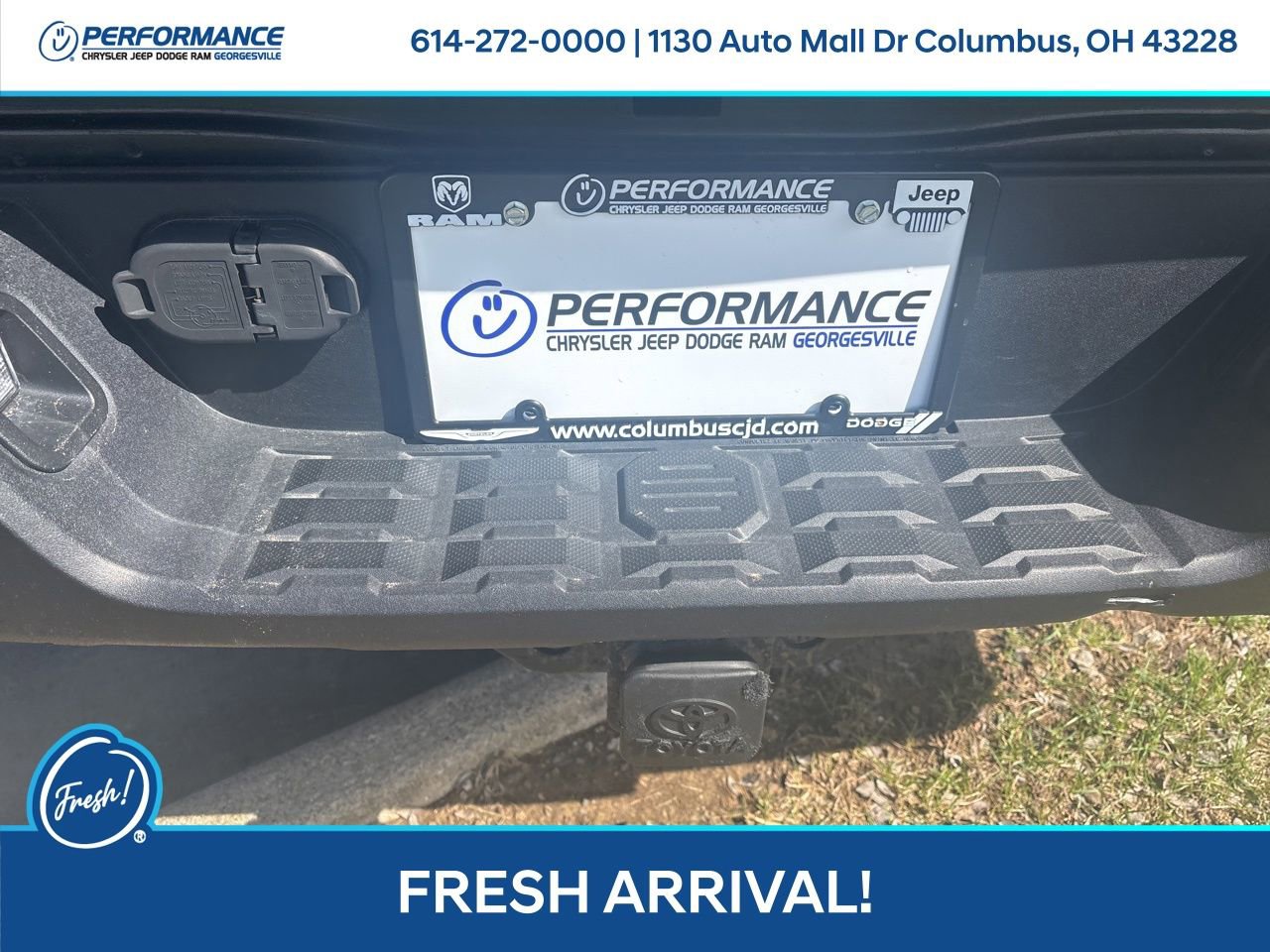 Used 2017 Toyota Tacoma TRD Sport image 12