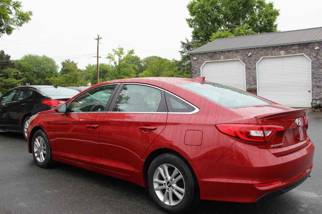 Used 2017 Hyundai Sonata SE image 8