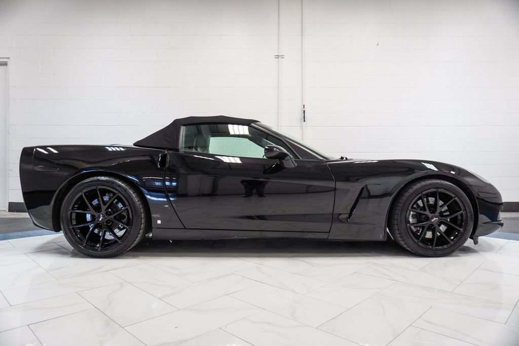 Used 2008 Chevrolet Corvette Convertible w/ Preferred Equipment Group RWD image 28