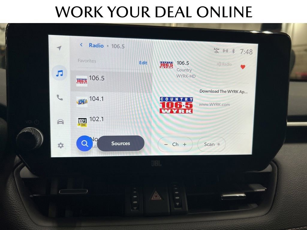 Used 2023 Toyota RAV4 XLE Premium image 19