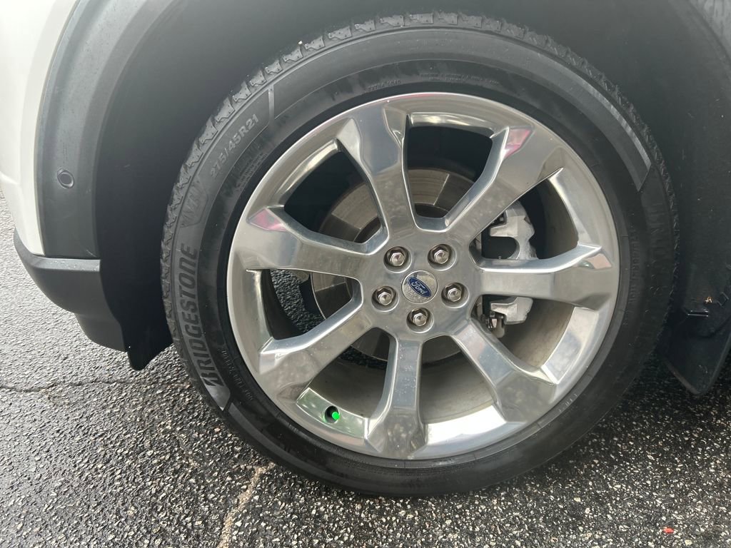 Used 2020 Ford Explorer Platinum w/ Premium Technology Package image 10