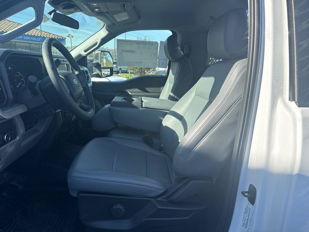 New 2024 Ford F450 XL w/ XL Chrome Package RWD image 13
