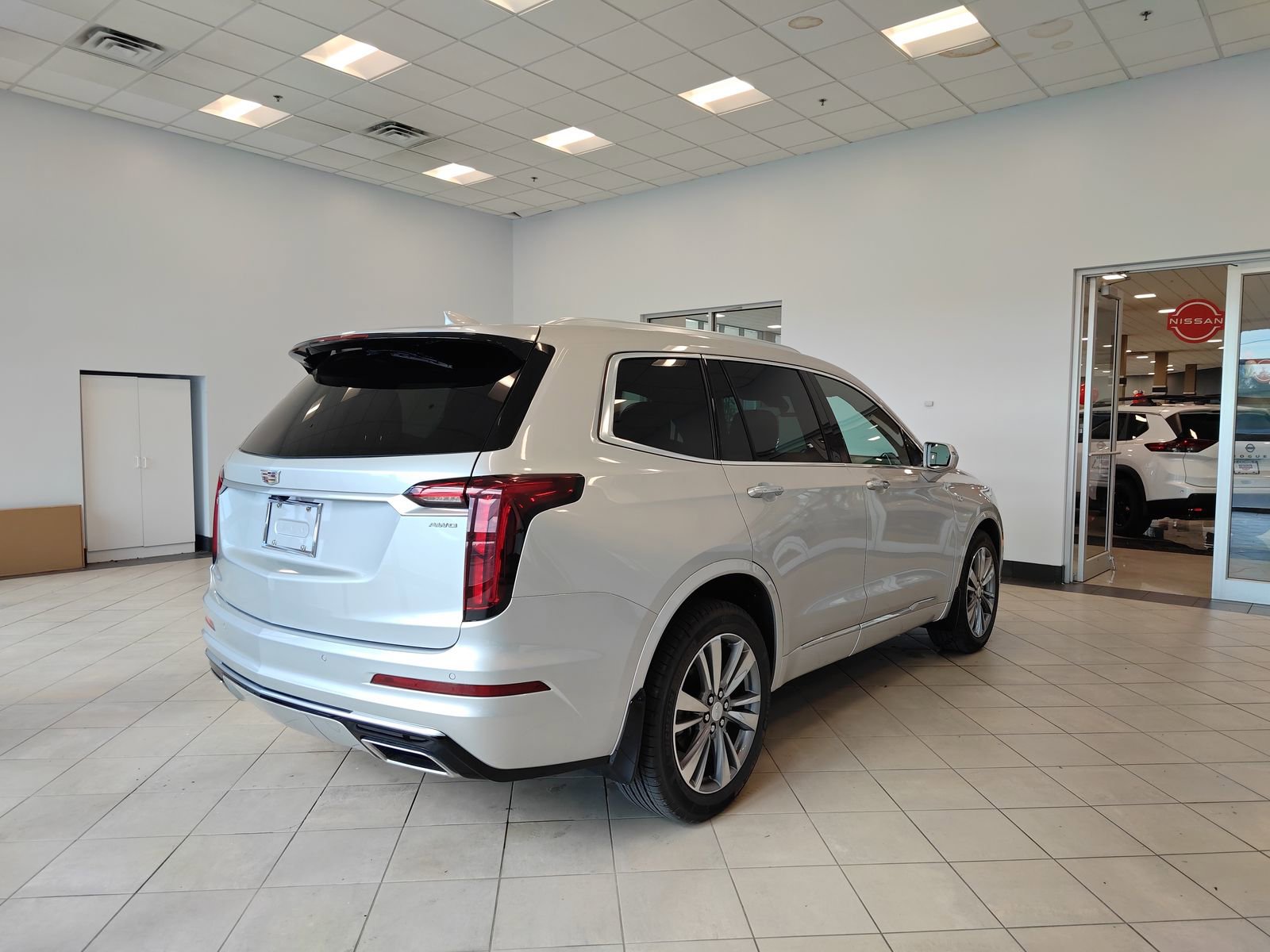 Used 2020 Cadillac XT6 Premium Luxury AWD/4WD image 3