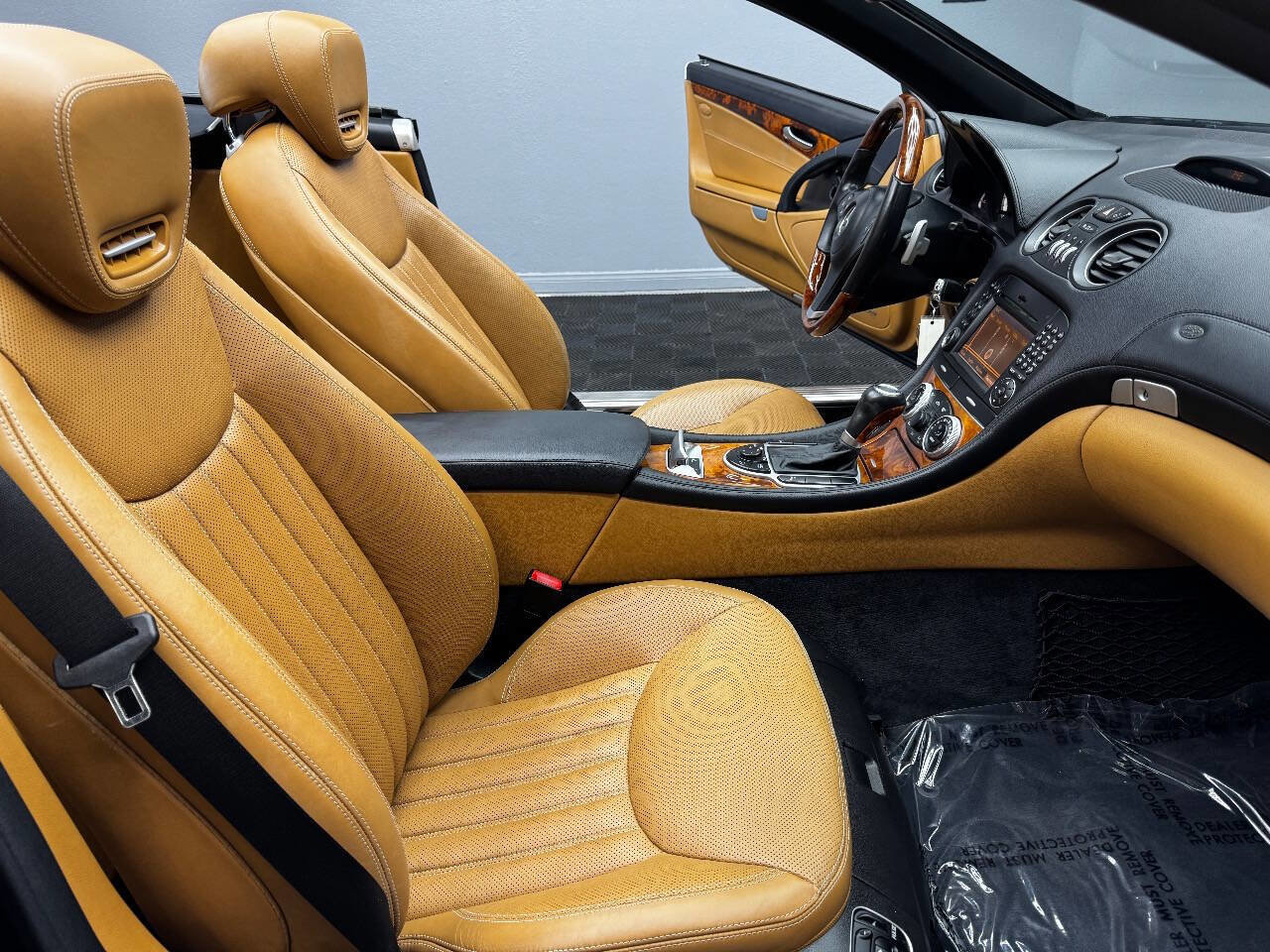 Used 2011 Mercedes-Benz SL 550 image 53