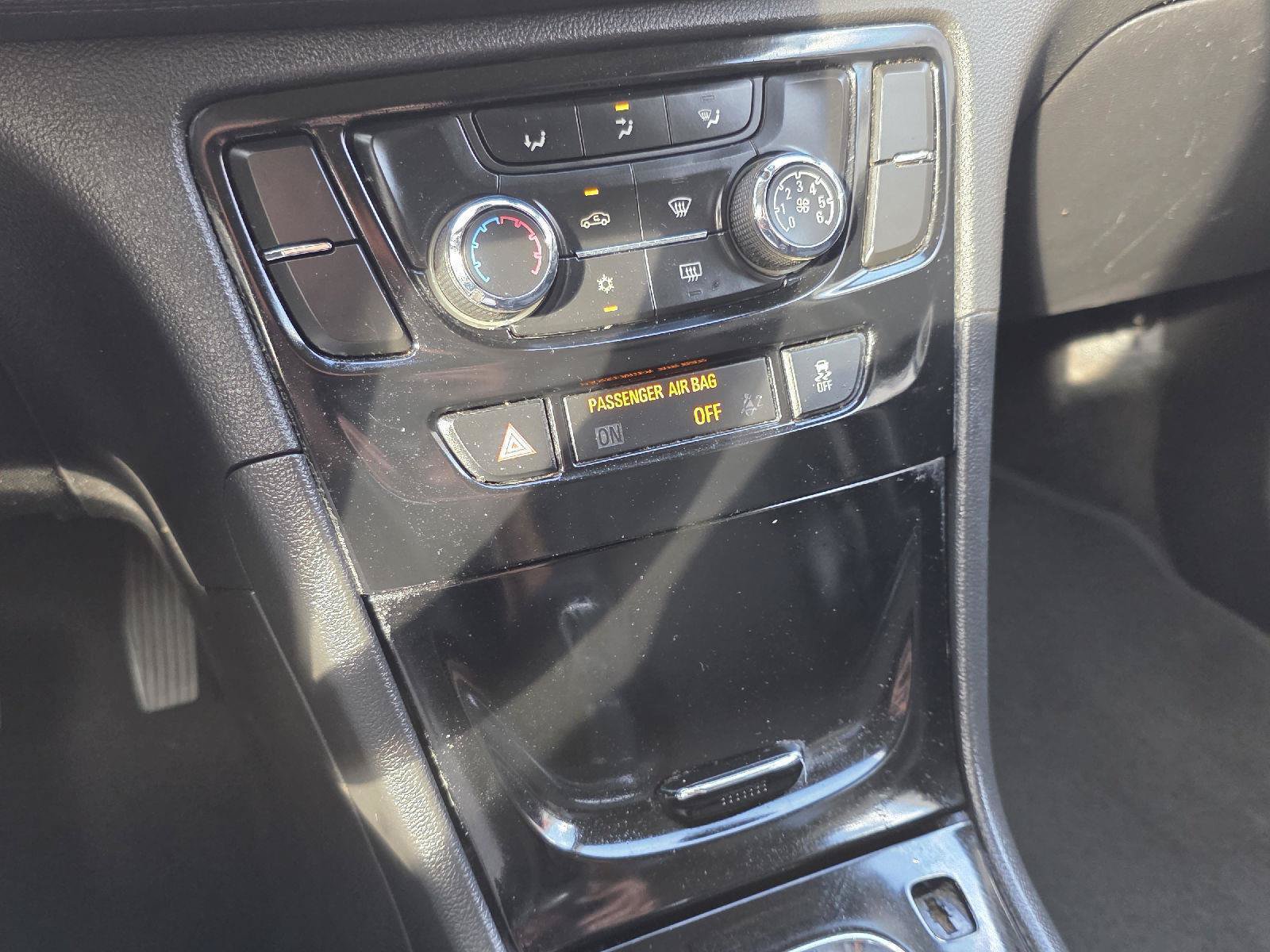 Used 2020 Buick Encore Preferred FWD image 16