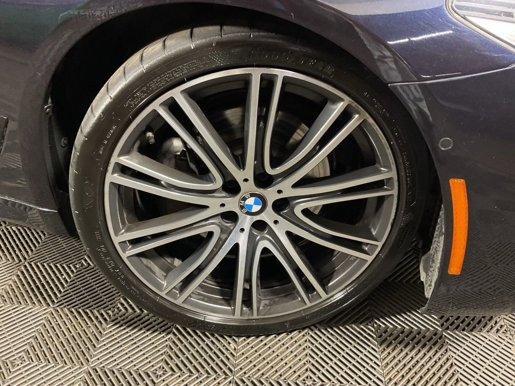 Used 2018 BMW 540i RWD image 38