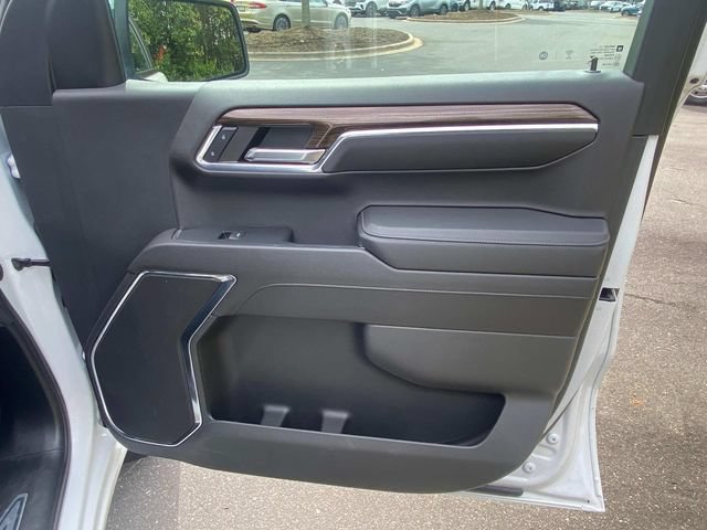 Used 2023 Chevrolet Silverado 1500 LT AWD/4WD image 35