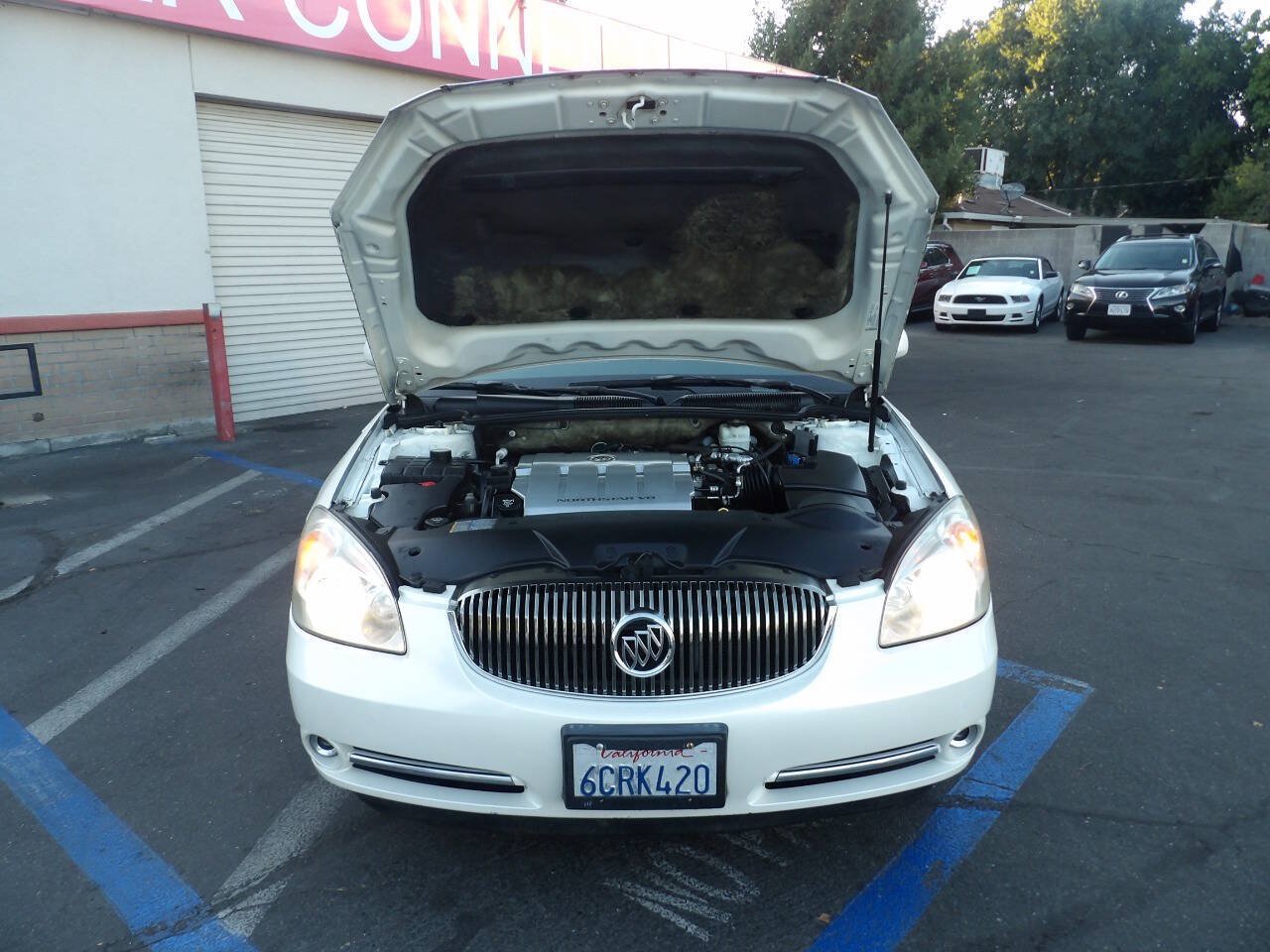 Used 2008 Buick Lucerne CXS FWD image 11