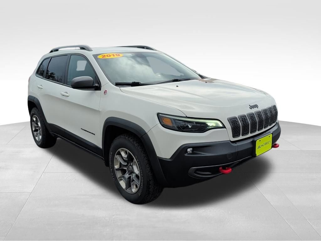 Used 2019 Jeep Cherokee Trailhawk w/ Cold Weather Group AWD/4WD image 4