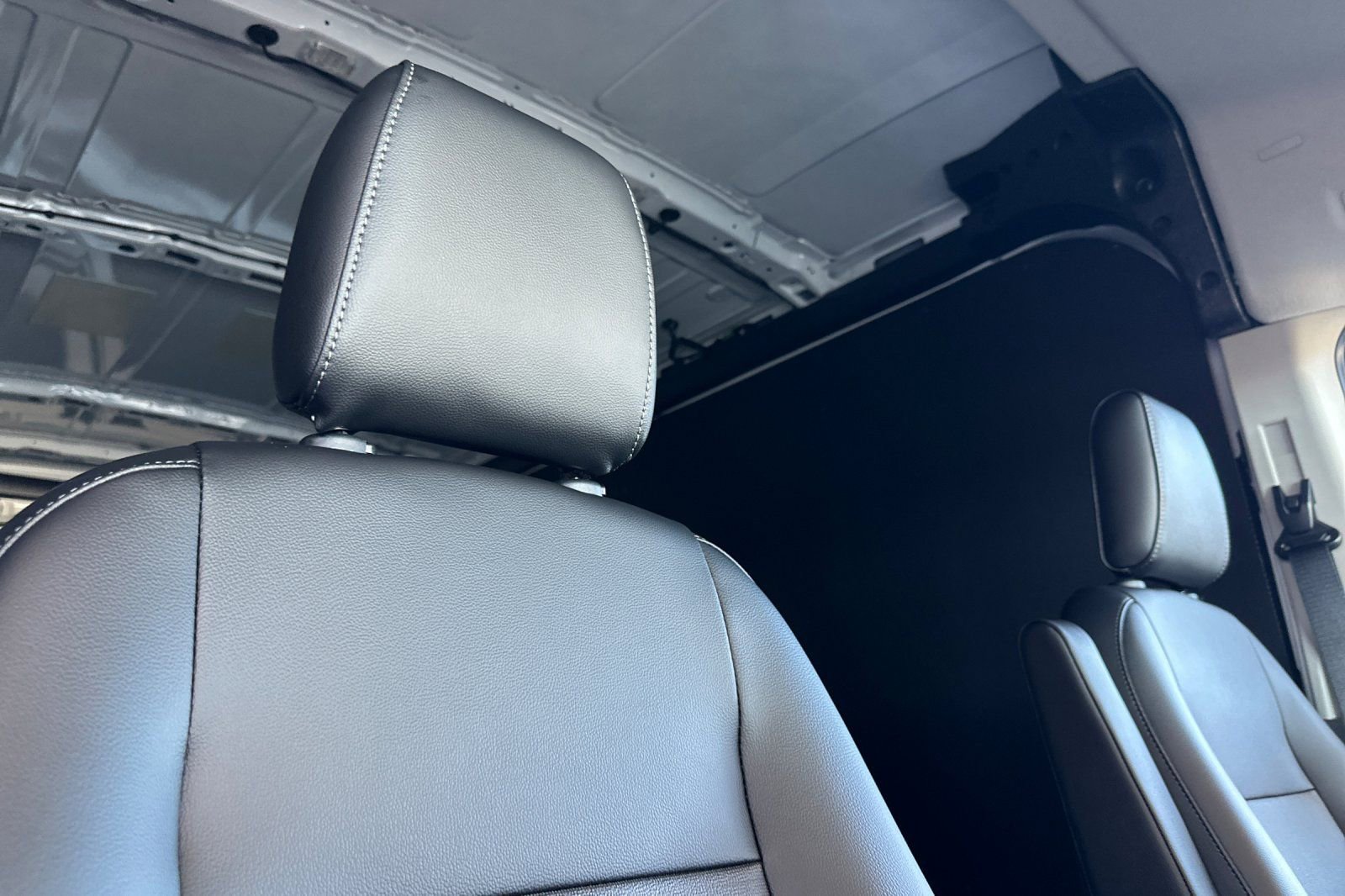 New 2026 Ford Transit 250 148 Medium Roof w/ Load Area Protection Package image 15