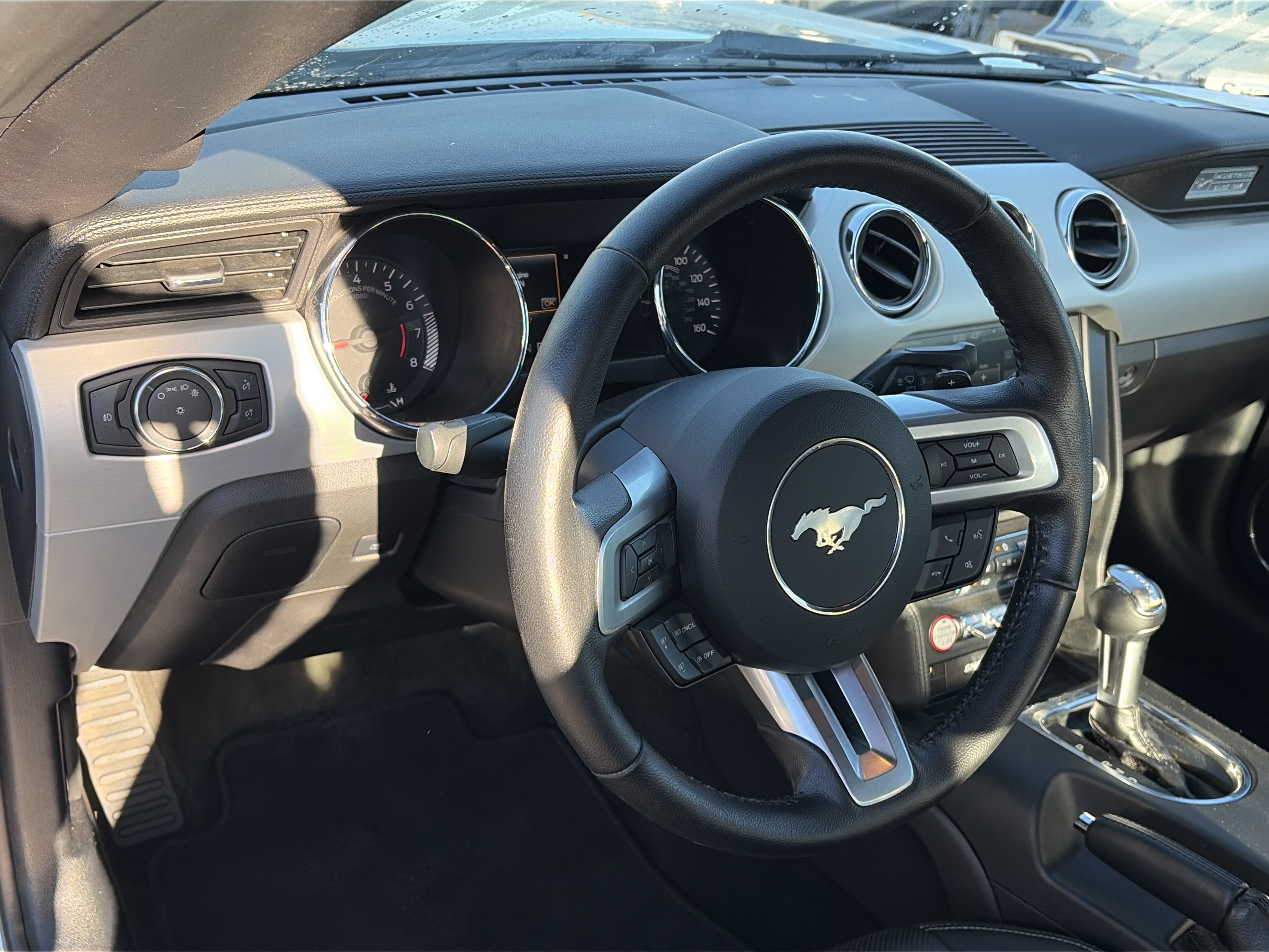 Used 2015 Ford Mustang GT Premium RWD image 17