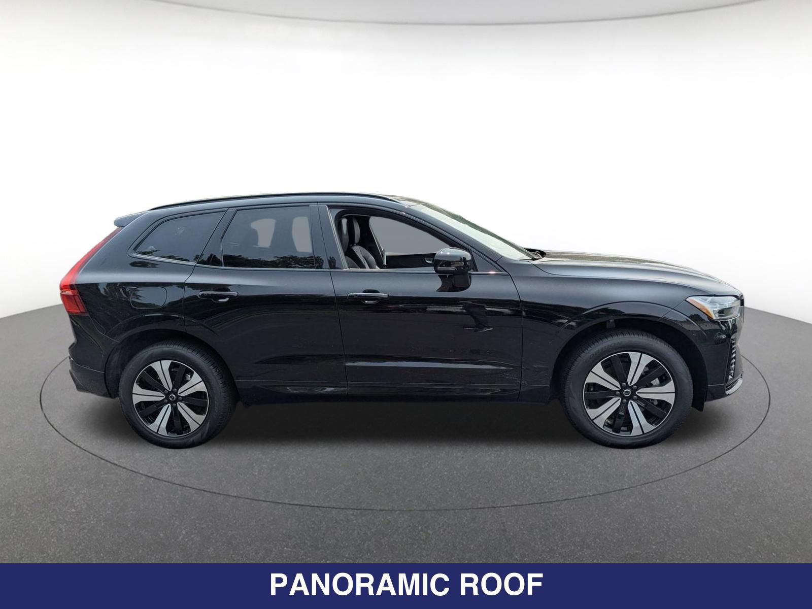 New 2025 Volvo XC60 T8 Core w/ Protection Package Premier AWD/4WD image 3