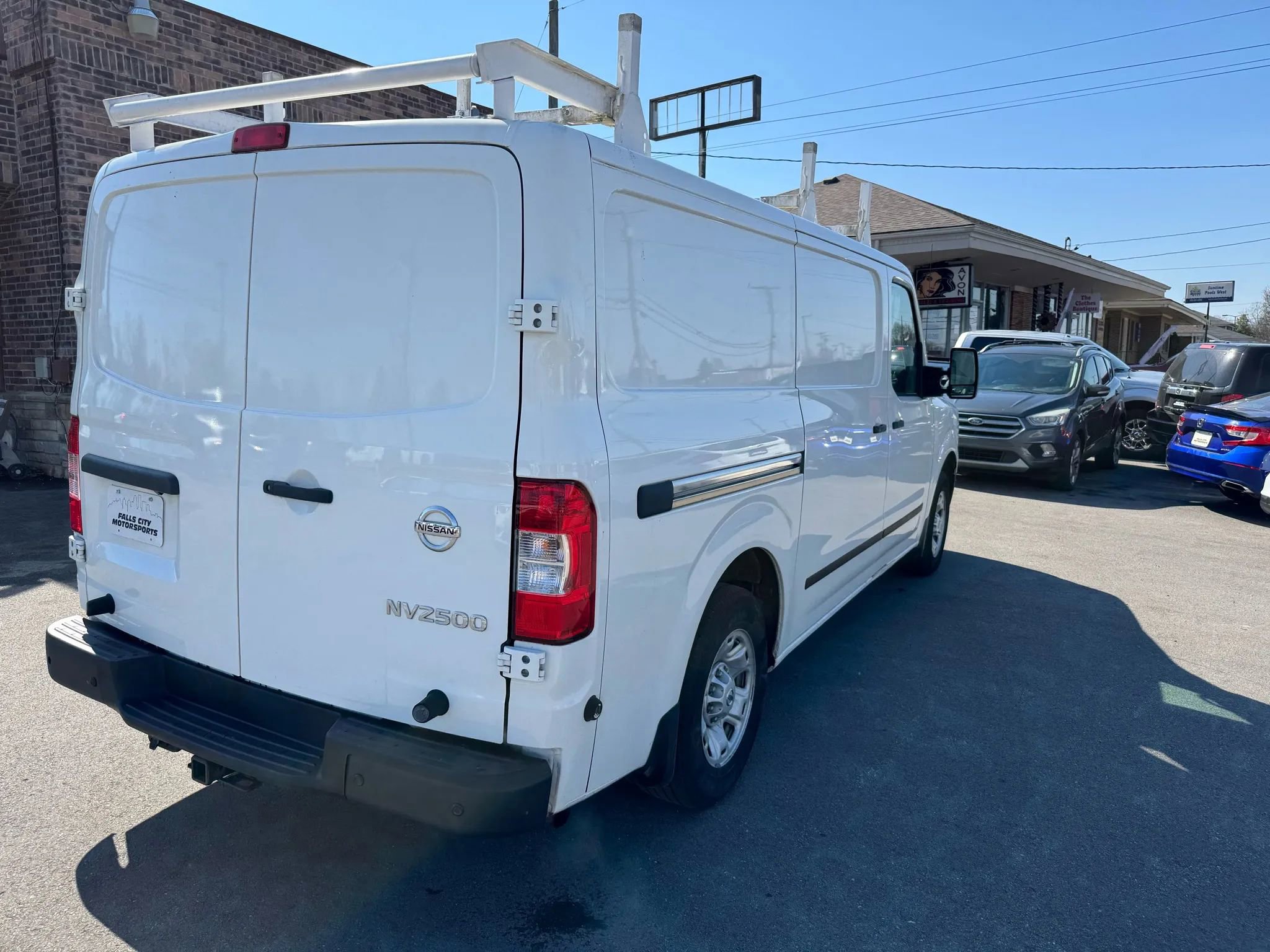 Used 2020 Nissan NV 2500 SV w/ Navigation Package image 15