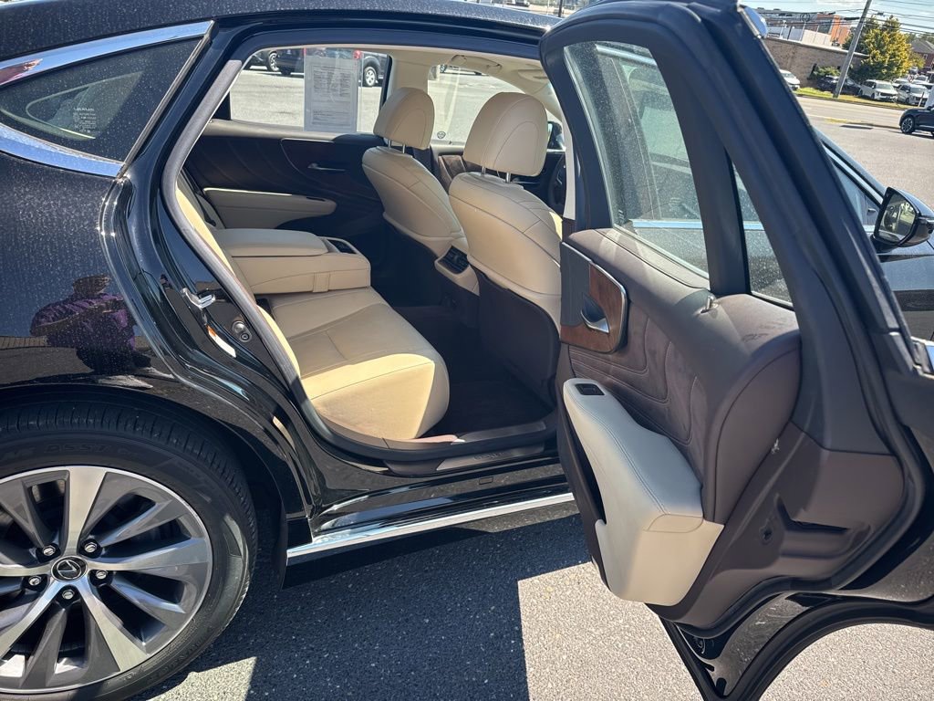 Used 2019 Lexus LS 500 AWD image 20