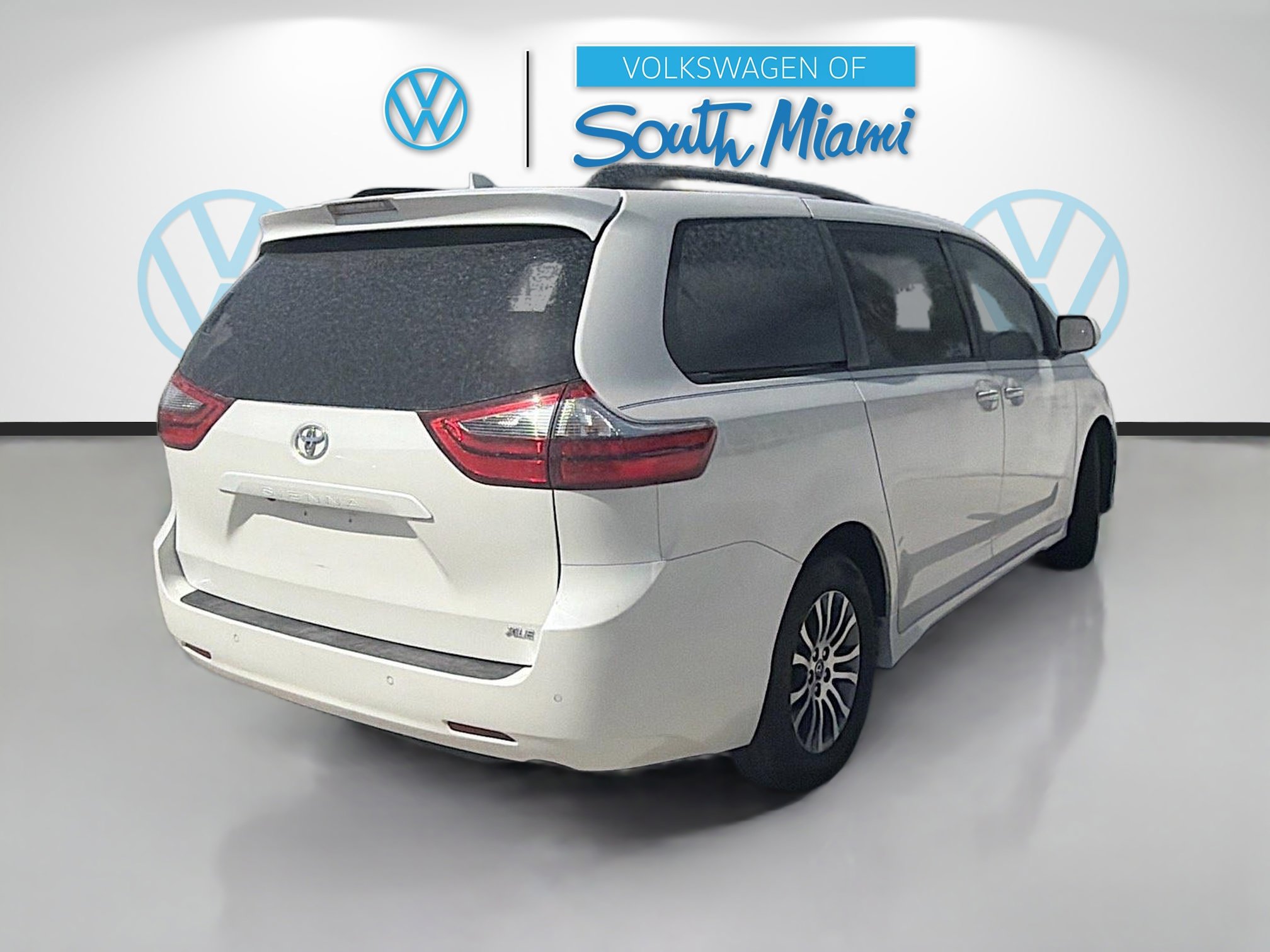 Used 2020 Toyota Sienna XLE Premium image 7