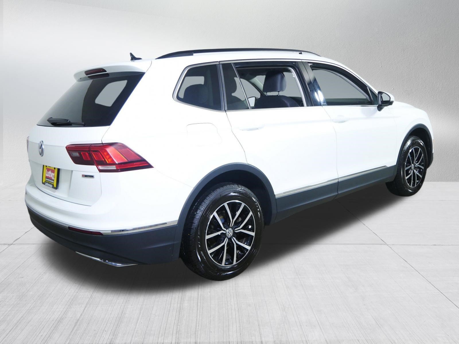 Used 2021 Volkswagen Tiguan SE AWD/4WD image 7
