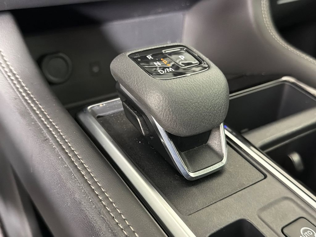 Used 2024 Nissan Pathfinder Platinum w/ Cargo Package FWD image 33