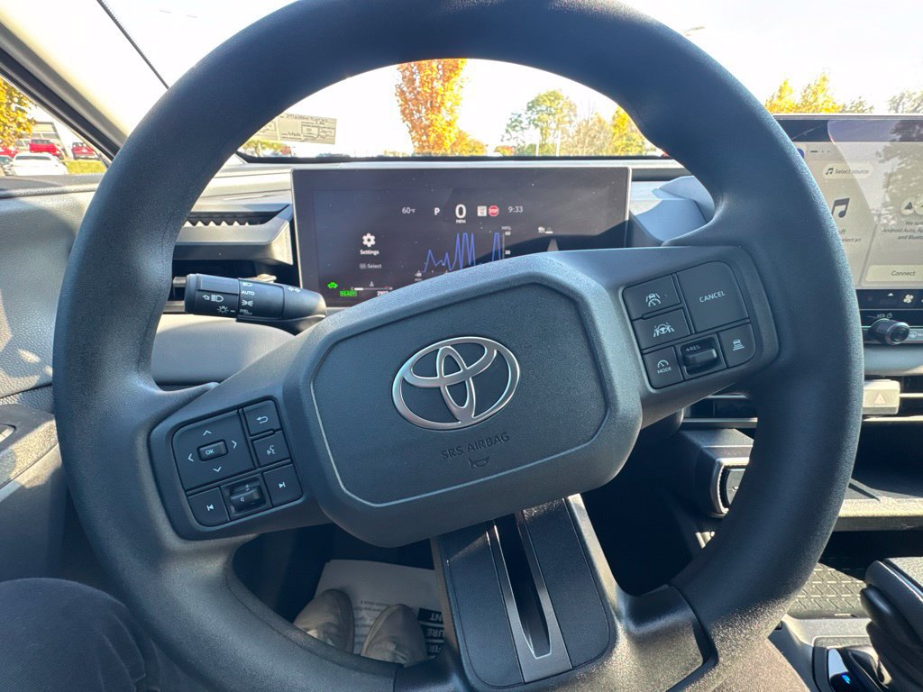 Used 2026 Toyota RAV4 LE FWD image 22