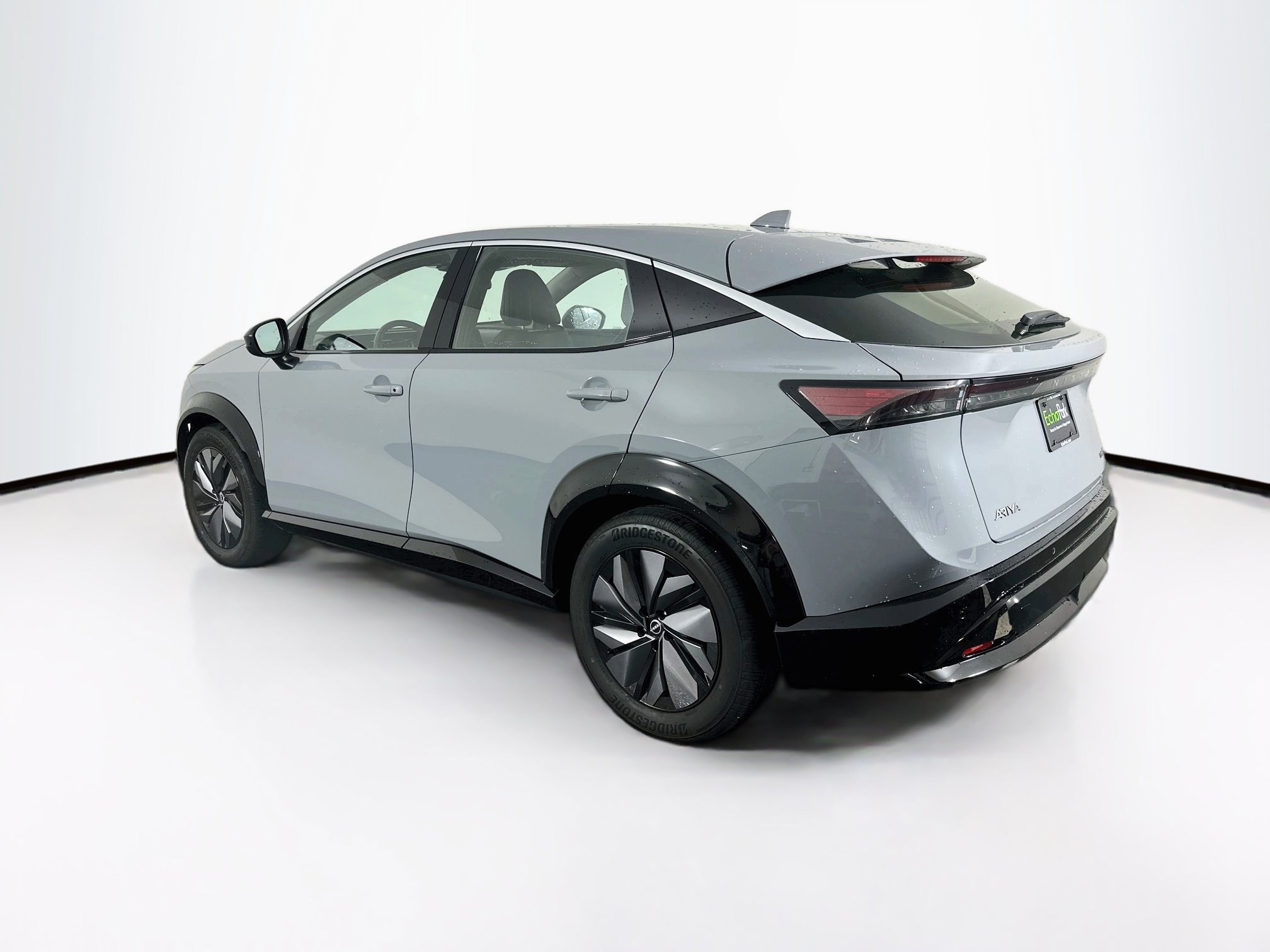 Used 2024 Nissan Ariya FWD image 5
