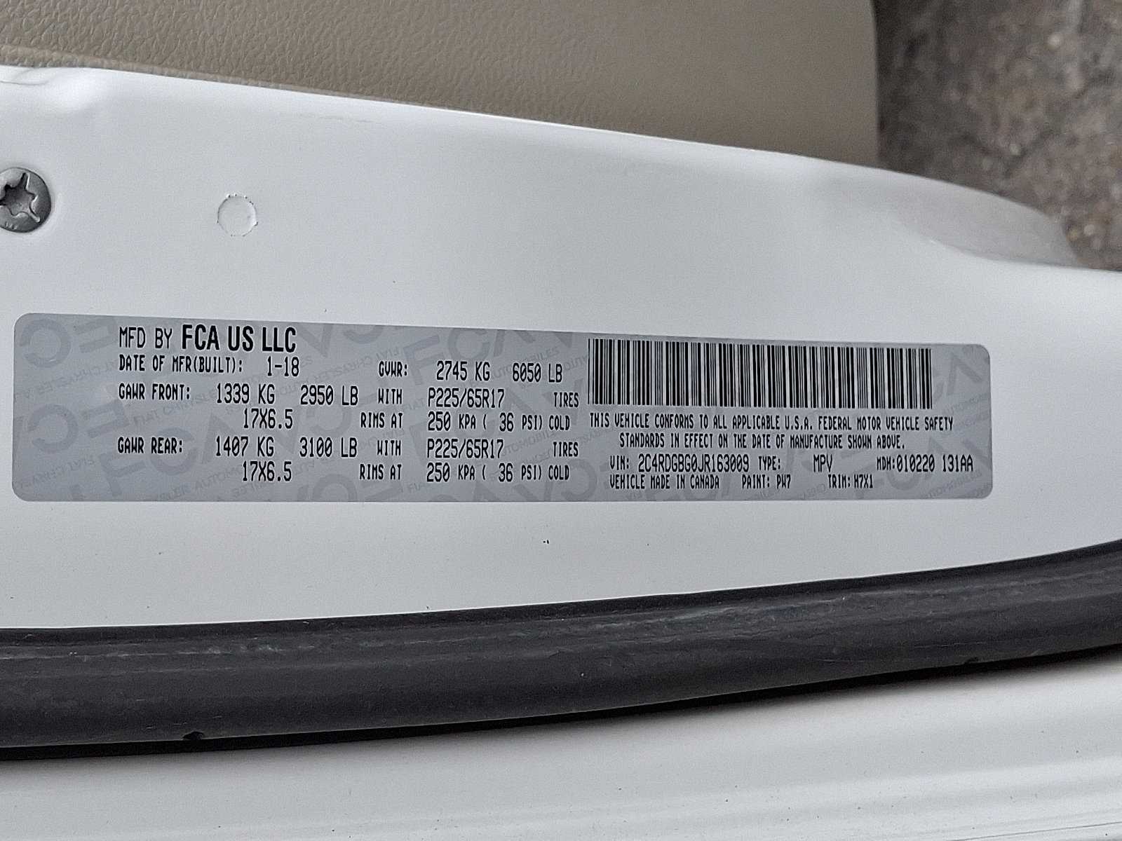 Used 2018 Dodge Grand Caravan SE w/ UConnect Hands-Free Group image 26