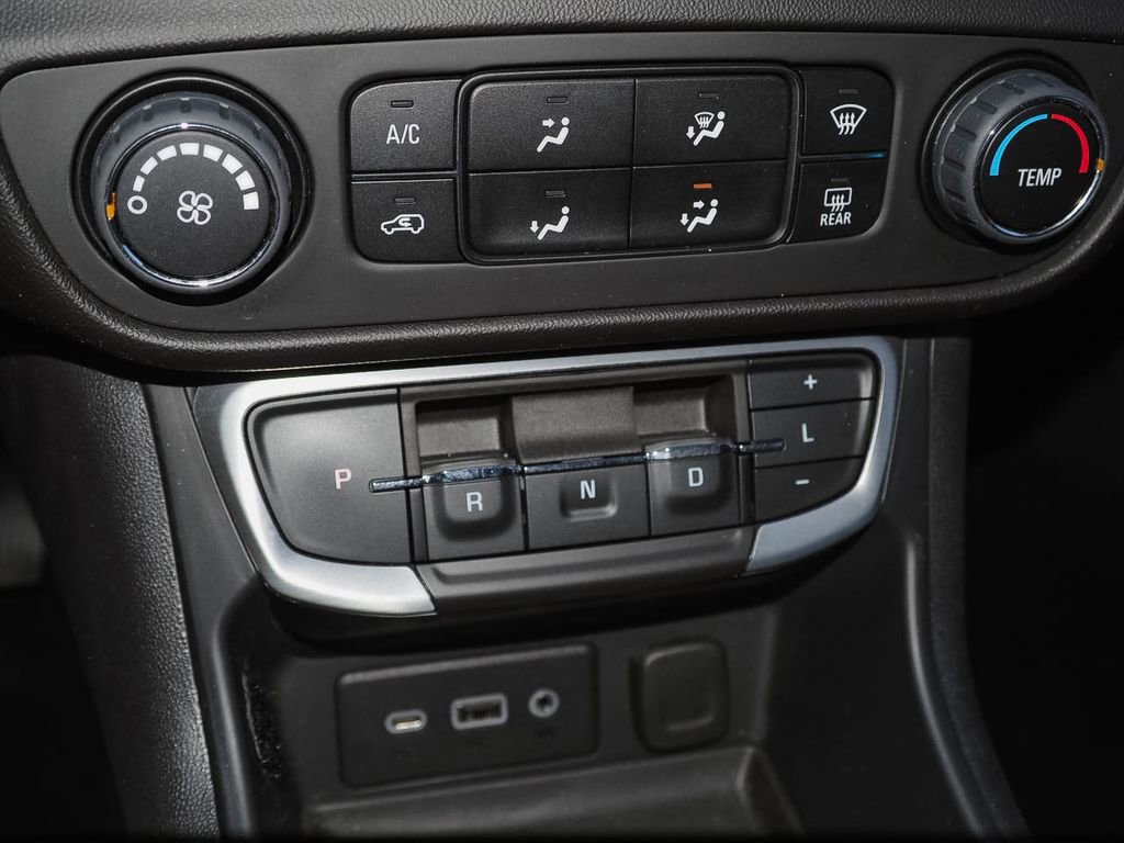 Used 2023 GMC Terrain SLE image 14