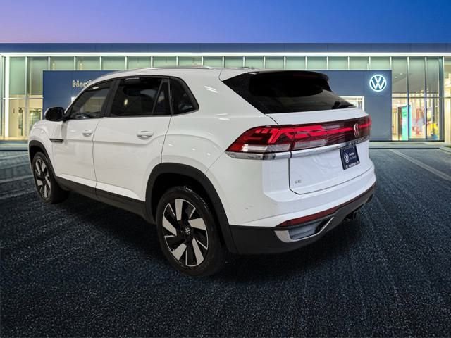 Certified 2024 Volkswagen Atlas Cross Sport SE image 6