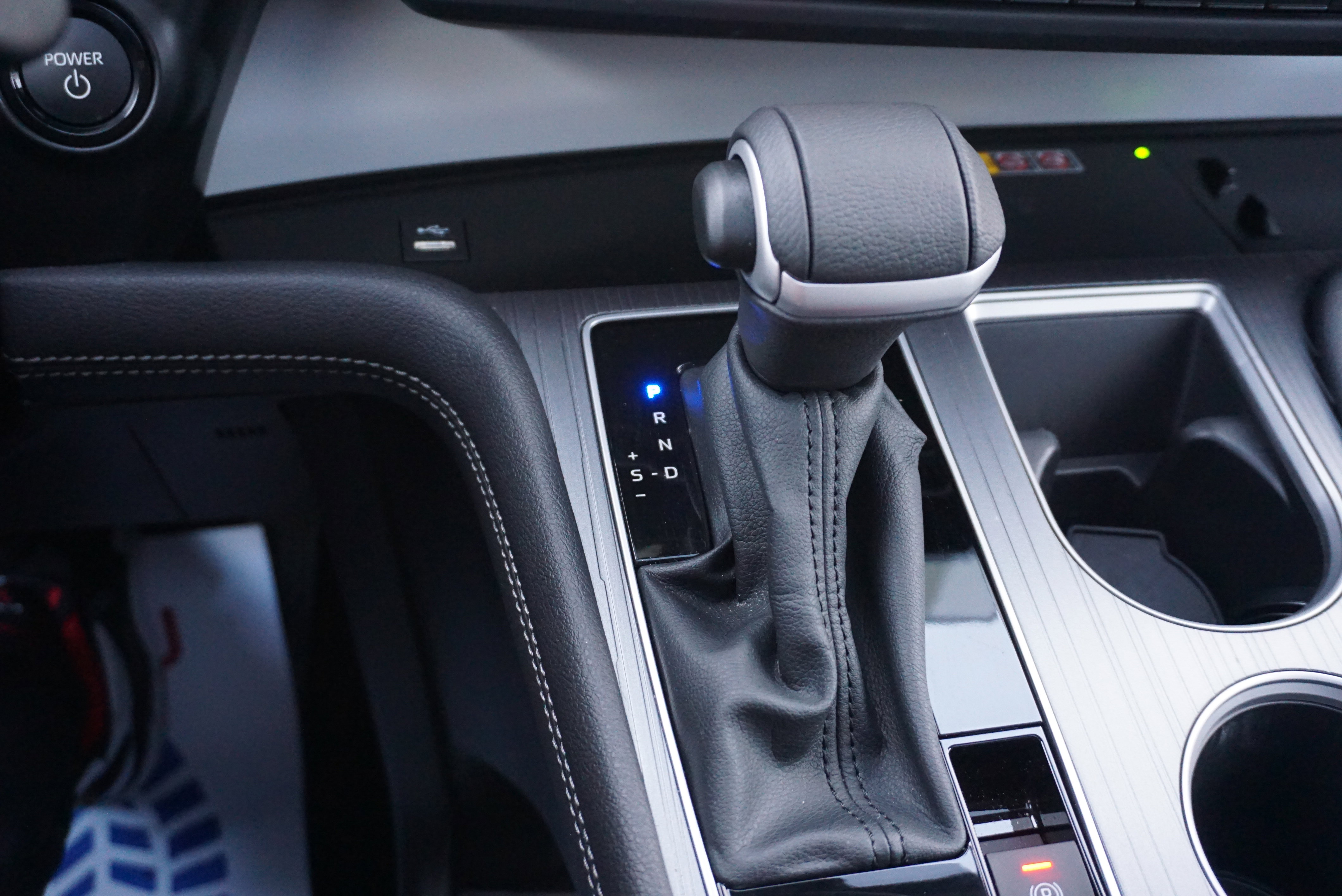 Used 2025 Toyota Sienna XLE image 11