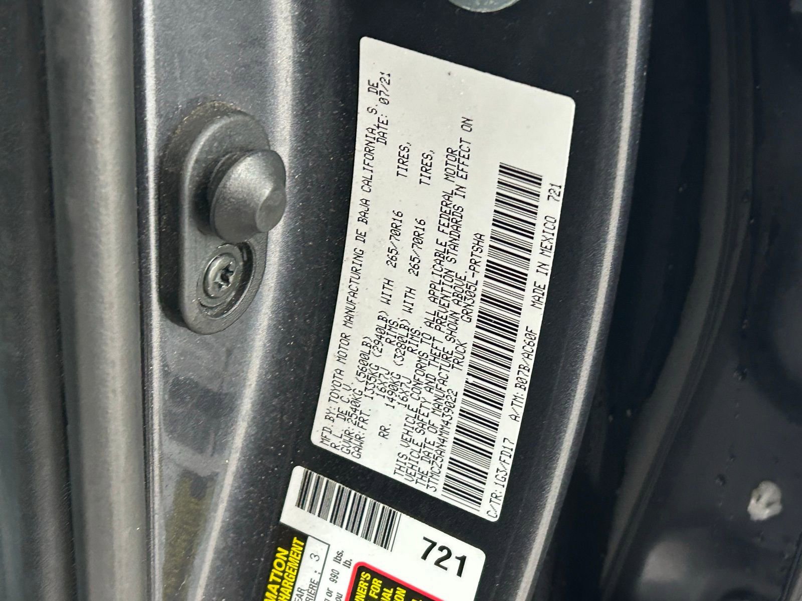 Used 2021 Toyota Tacoma TRD Off-Road w/ Technology Package image 32