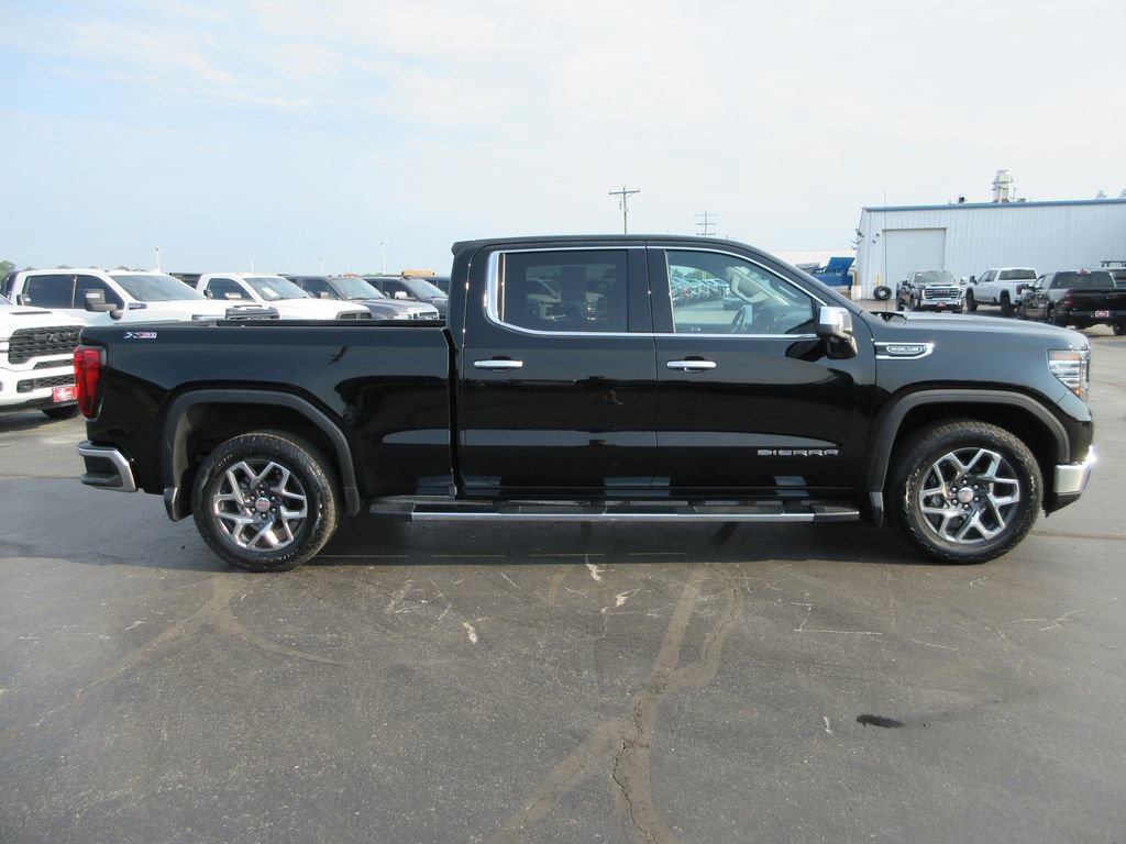 Certified 2023 GMC Sierra 1500 SLT w/ SLT Premium Plus Package AWD/4WD image 5