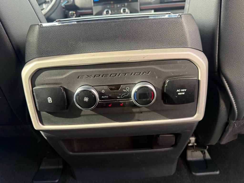 Used 2022 Ford Expedition Max Limited AWD/4WD image 13
