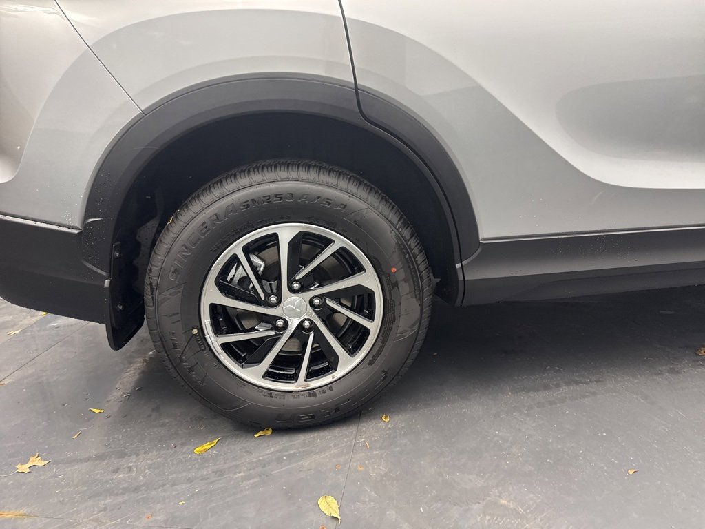 New 2026 Mitsubishi Eclipse Cross ES image 10